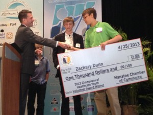 Zachary Dun receives Scholarship at the Champions of Healthcare Awards